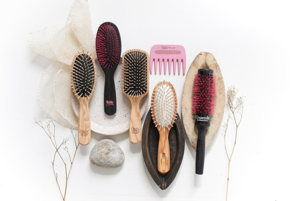 How to choose the ideal brush and comb for your hair